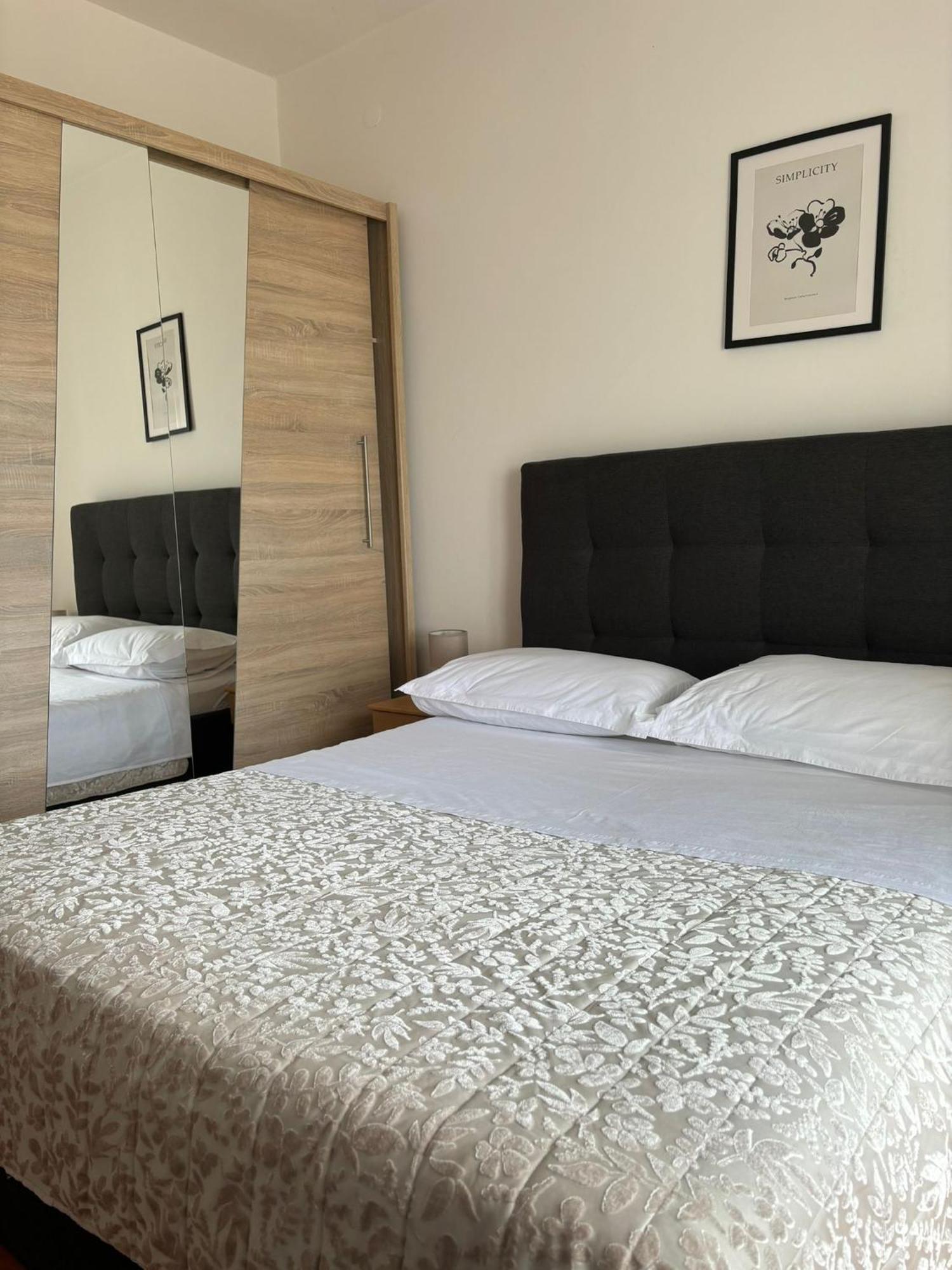 Apartman Luka 希贝尼克 外观 照片